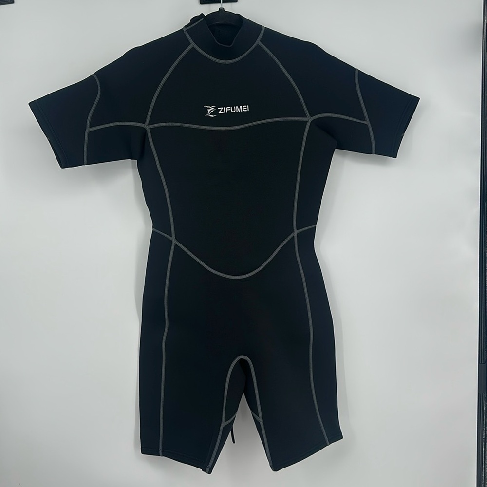 NWOT Large Wet suit